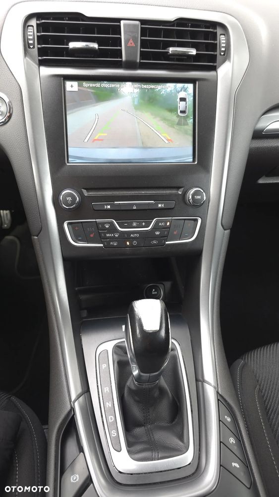 Ford Mondeo 2.0 TDCi Titanium PowerShift - 13