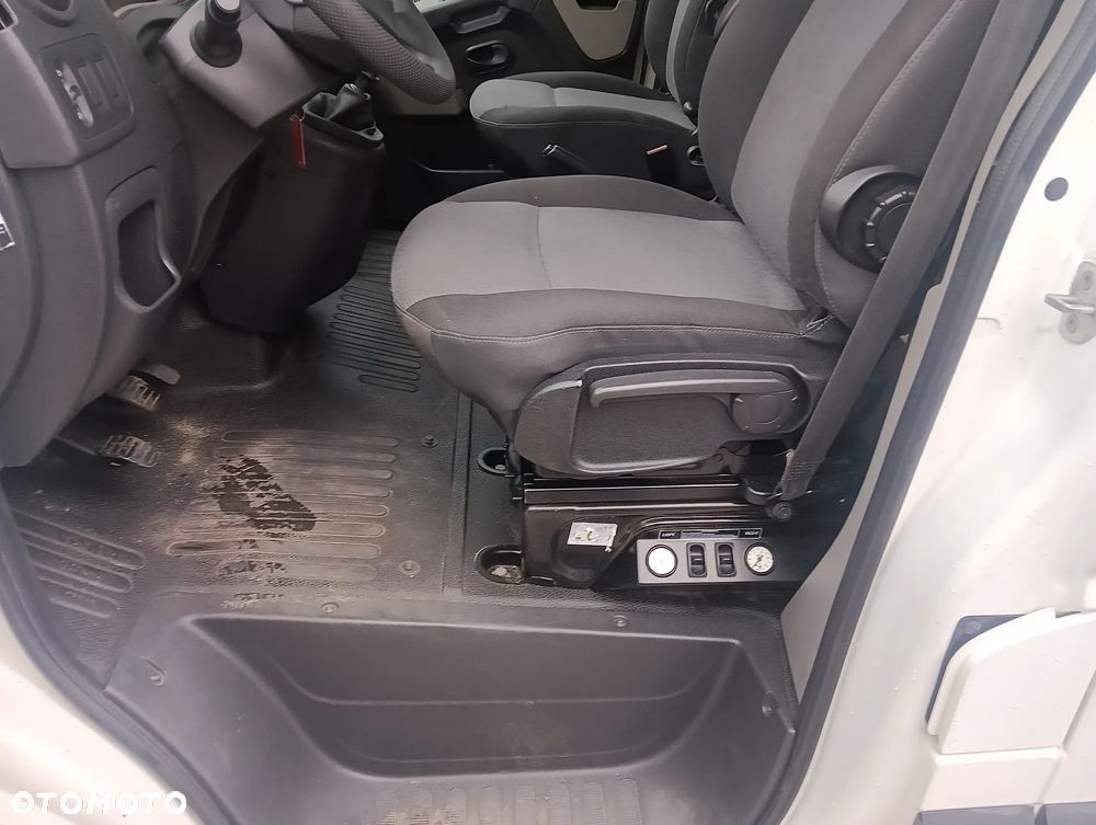 Renault Master - 17