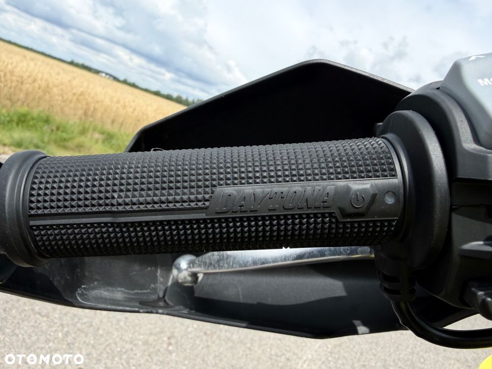 Suzuki V-STROM - 13