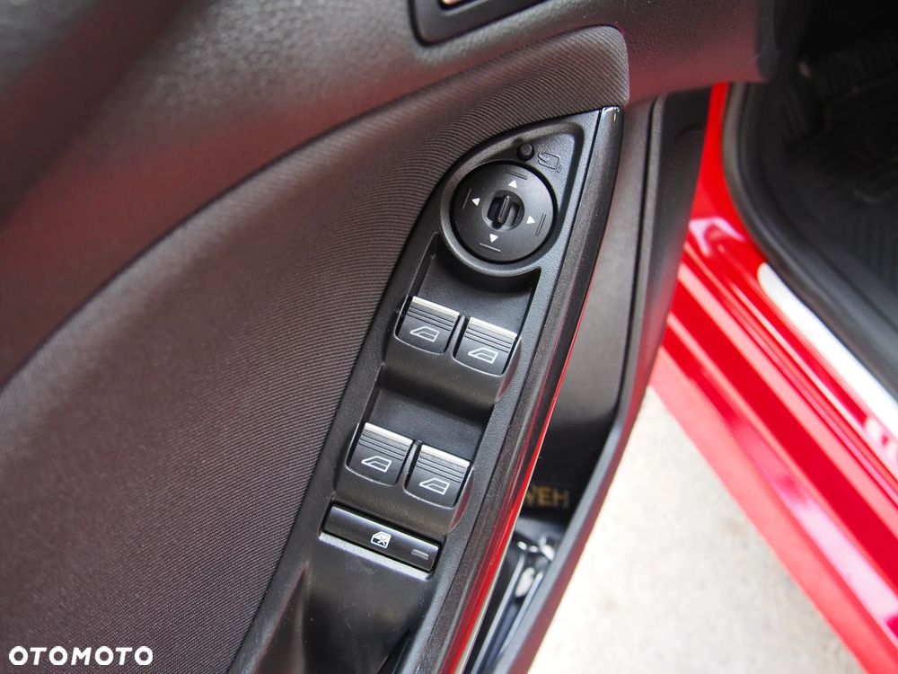 Ford Focus 1.0 EcoBoost ST-Line Red ASS - 25