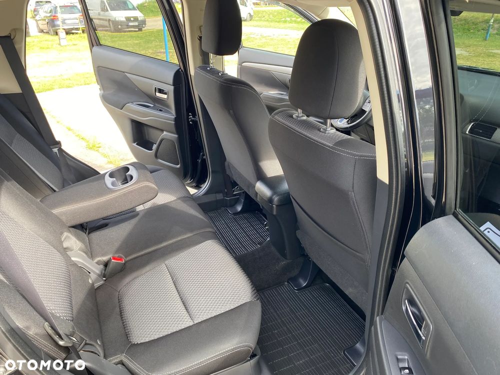 Mitsubishi Outlander 2.0 City Style 2WD - 12
