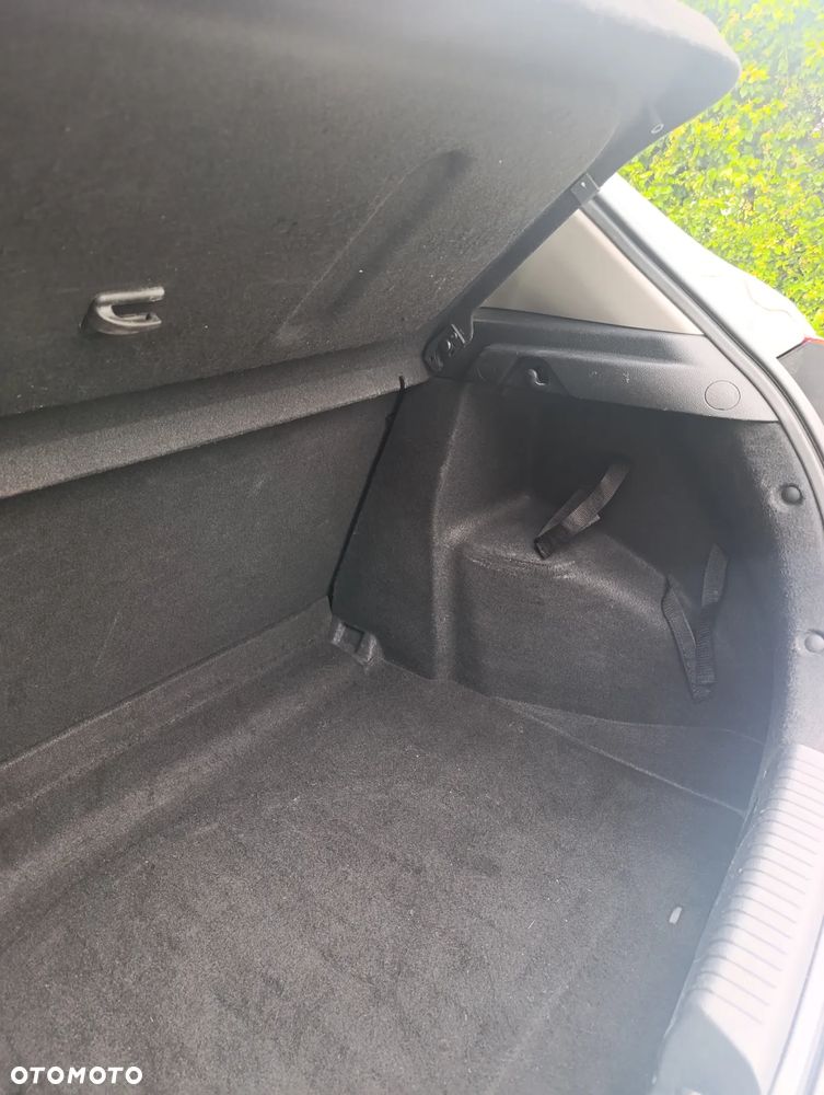 Kia Ceed 1.6 CRDi M - 12