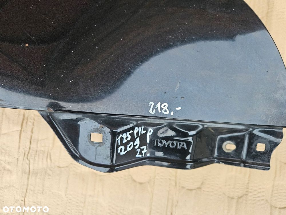 toyota avensis t25 03-06 błotnik prawy 209 - 5
