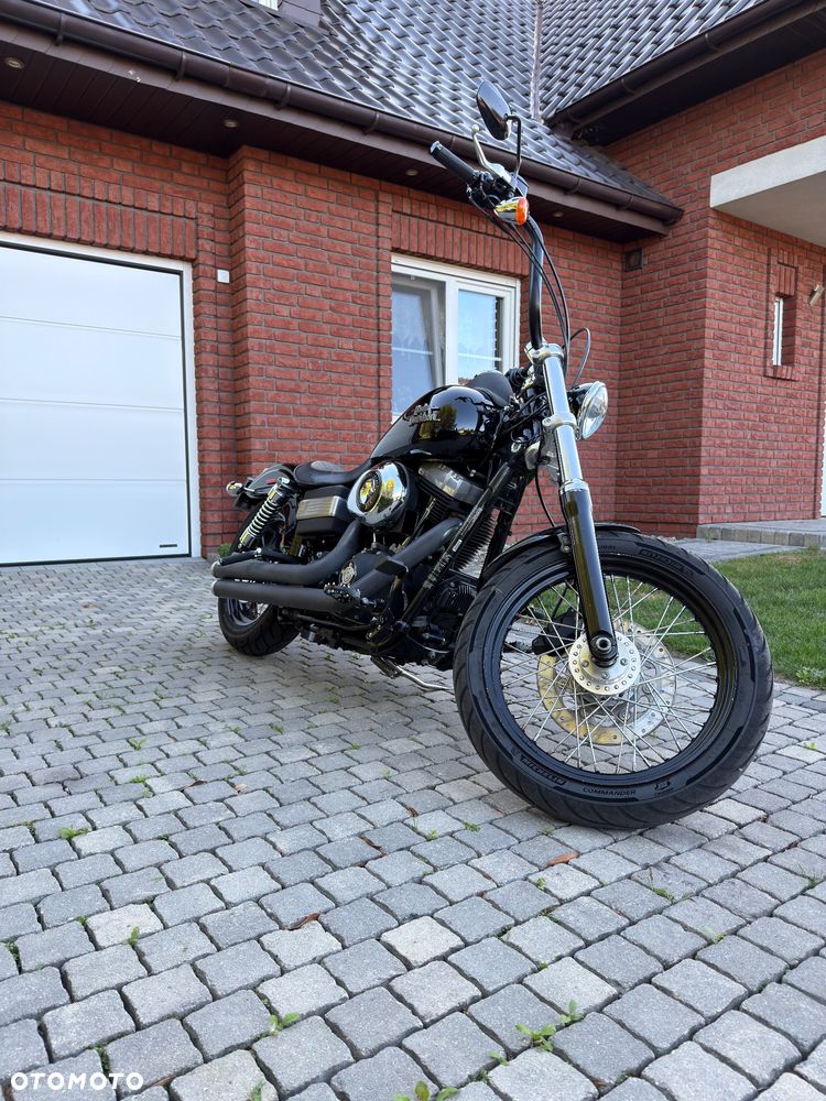 Harley-Davidson Dyna Street Bob - 2