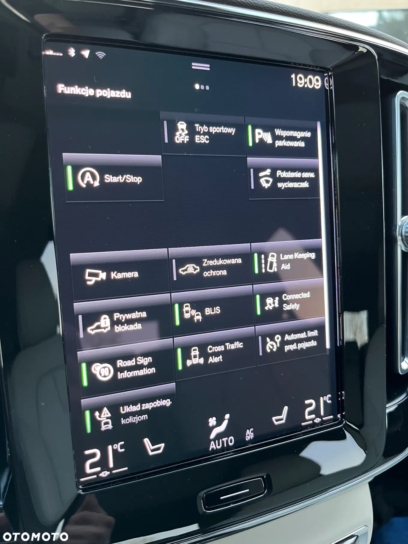 Volvo XC 40 - 40
