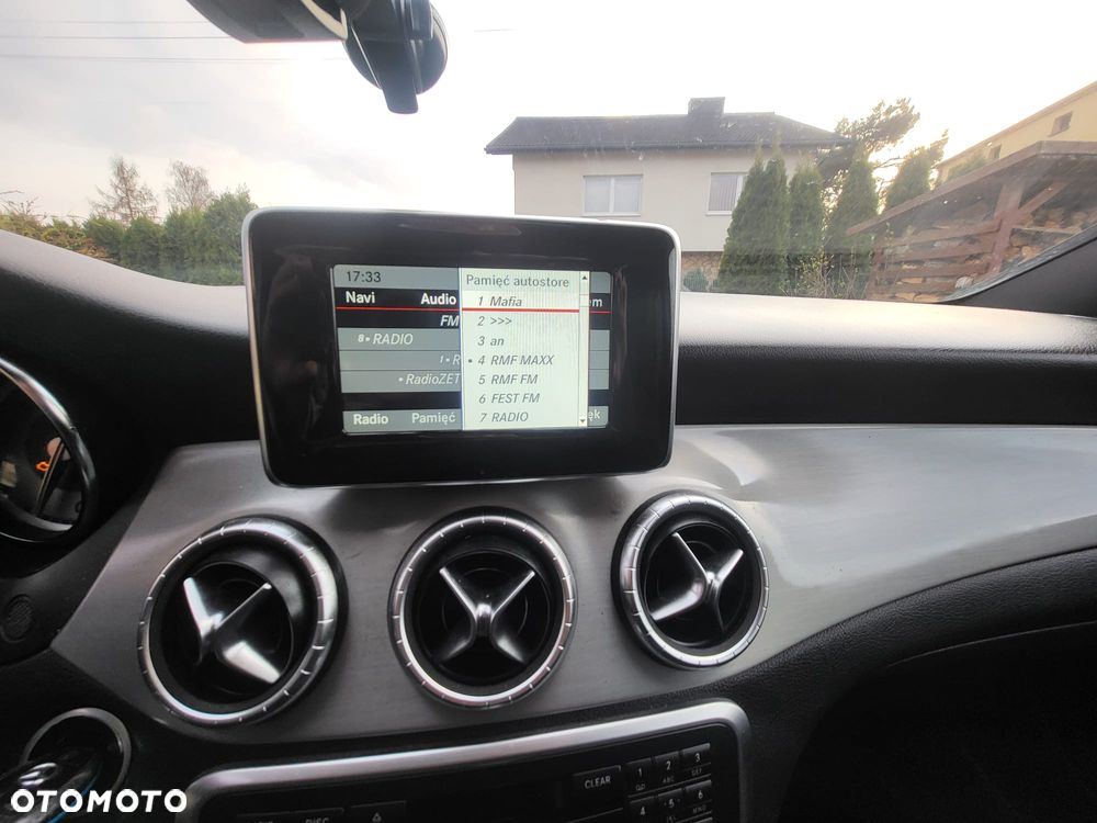 Mercedes-Benz CLA - 17