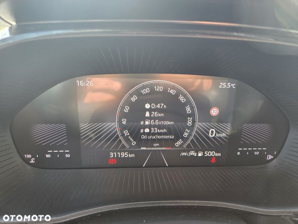 Skoda Fabia 1.0 Ambition - 10