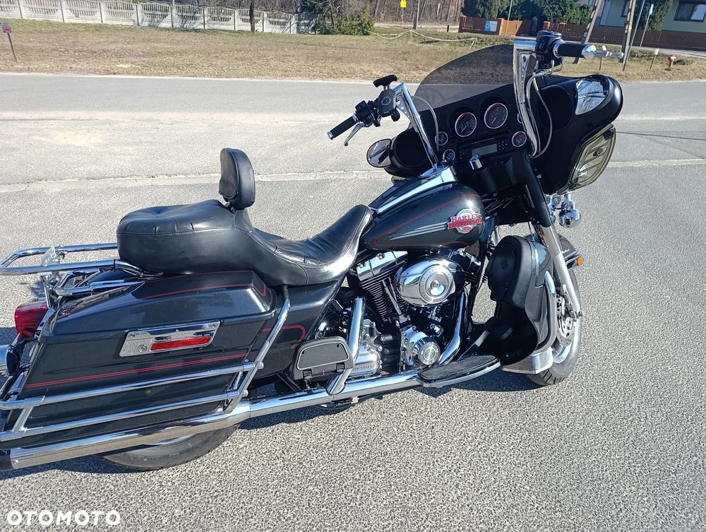 Harley-Davidson FLHT Electra Glide Standard - 11