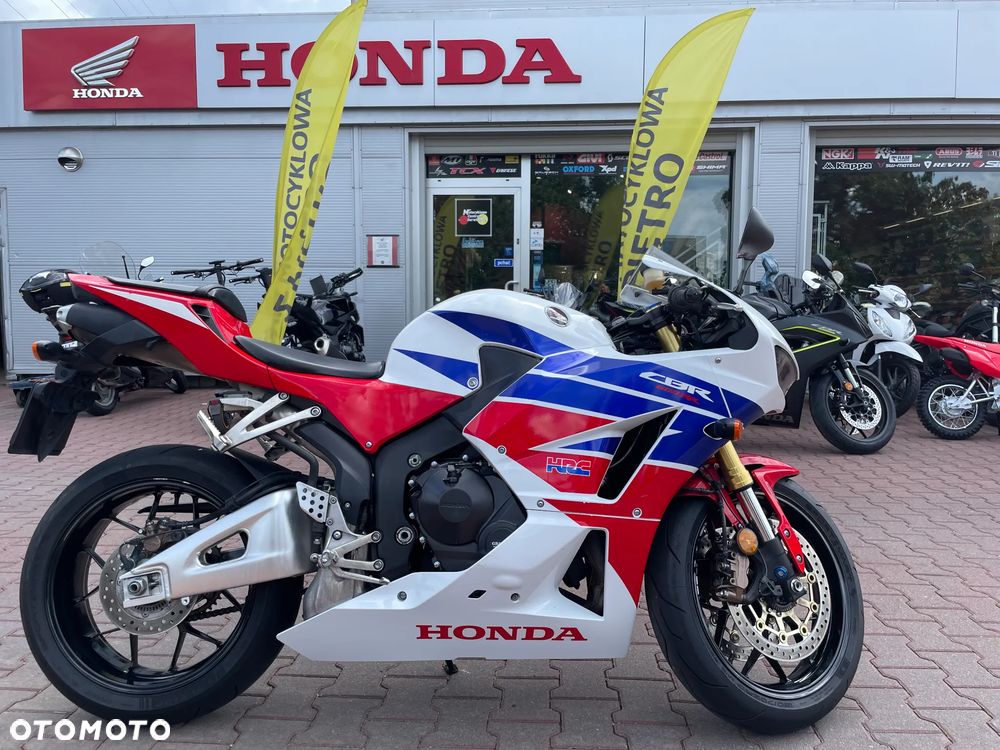 Honda CBR - 1