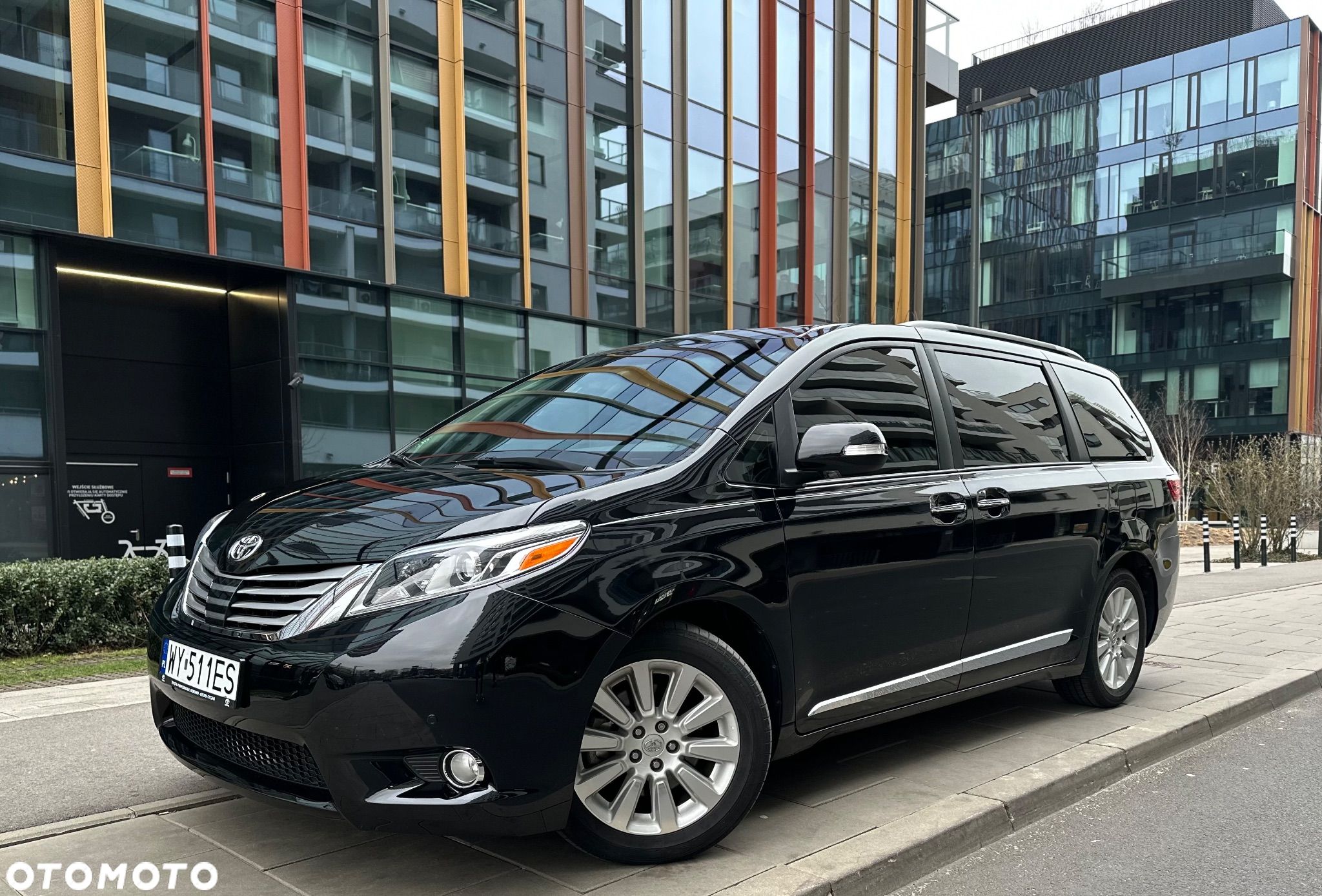 Toyota Sienna 3.5 V6 - 1