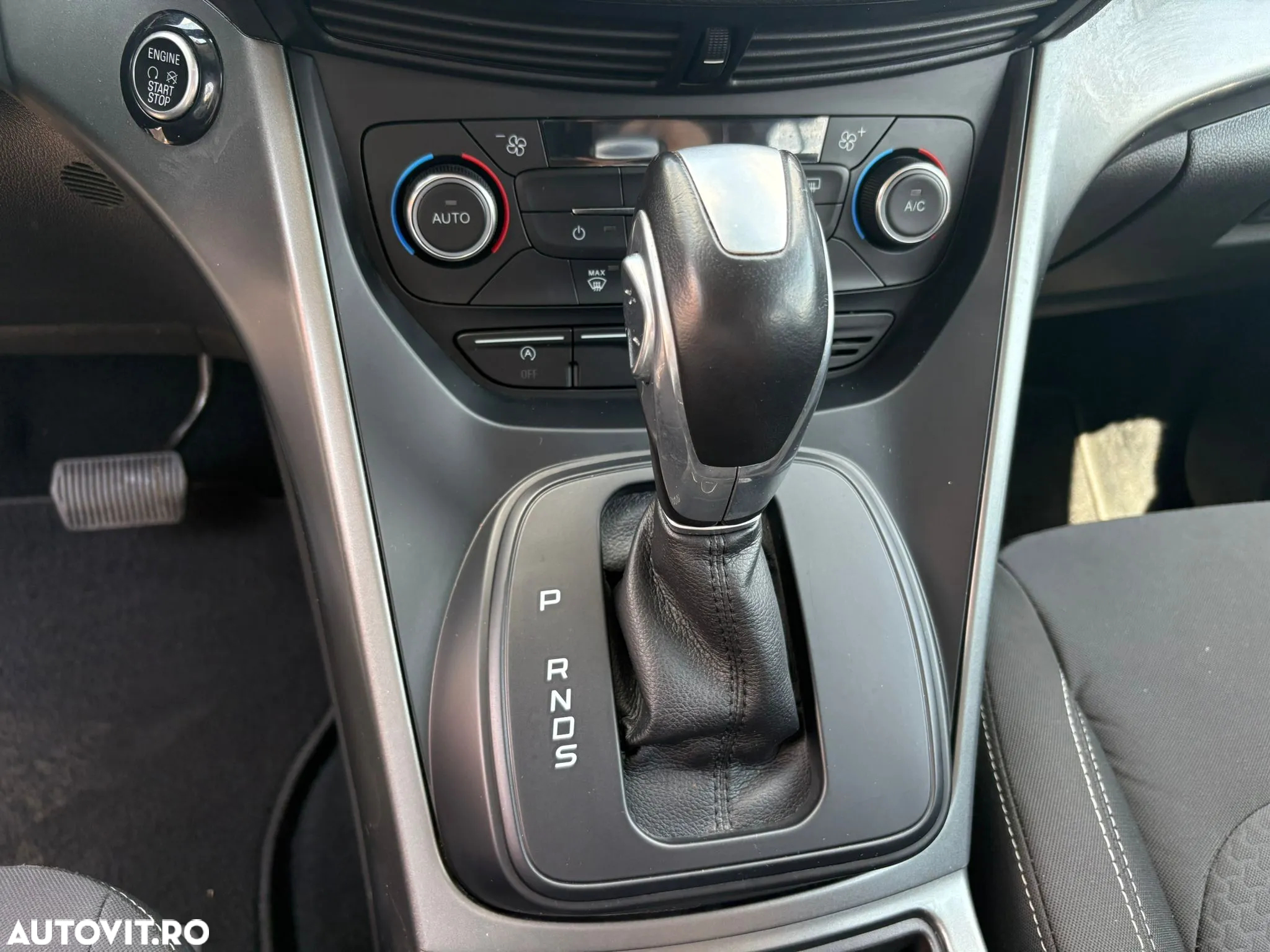 Ford Kuga - 8