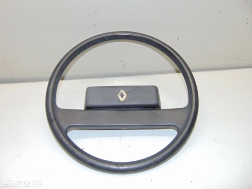 Renault 4L volante - 1