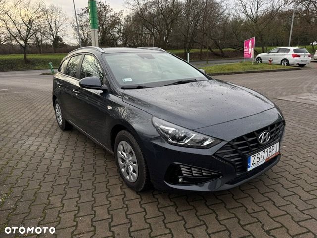 Hyundai i30 1.5 DPI Classic + - 6