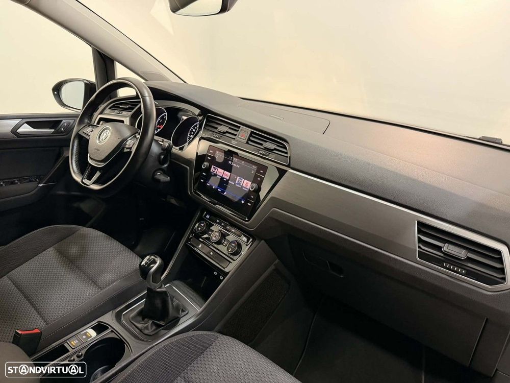 VW Touran 1.5 TSI Confortline - 10