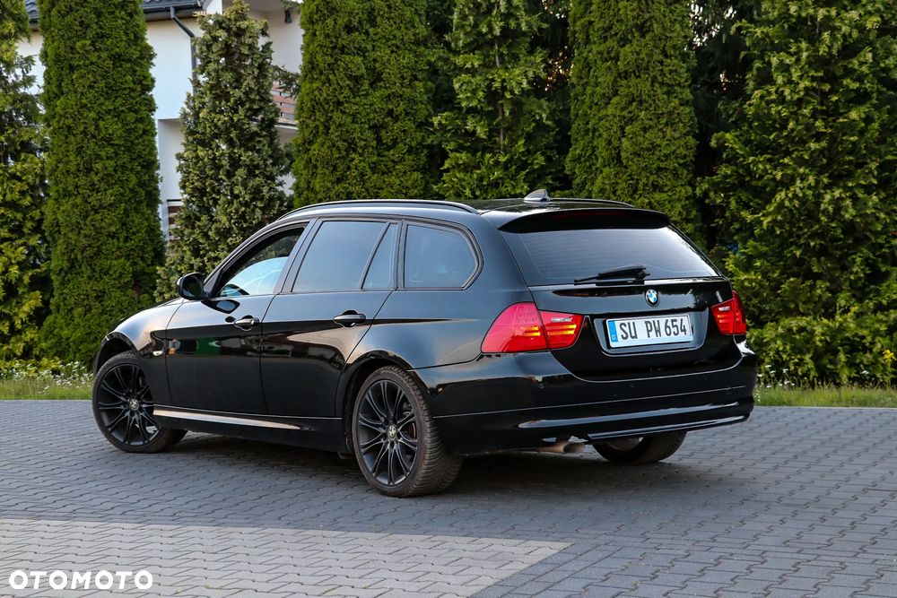 BMW Seria 3 318d - 16