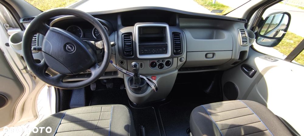 Opel VIVARO - 17