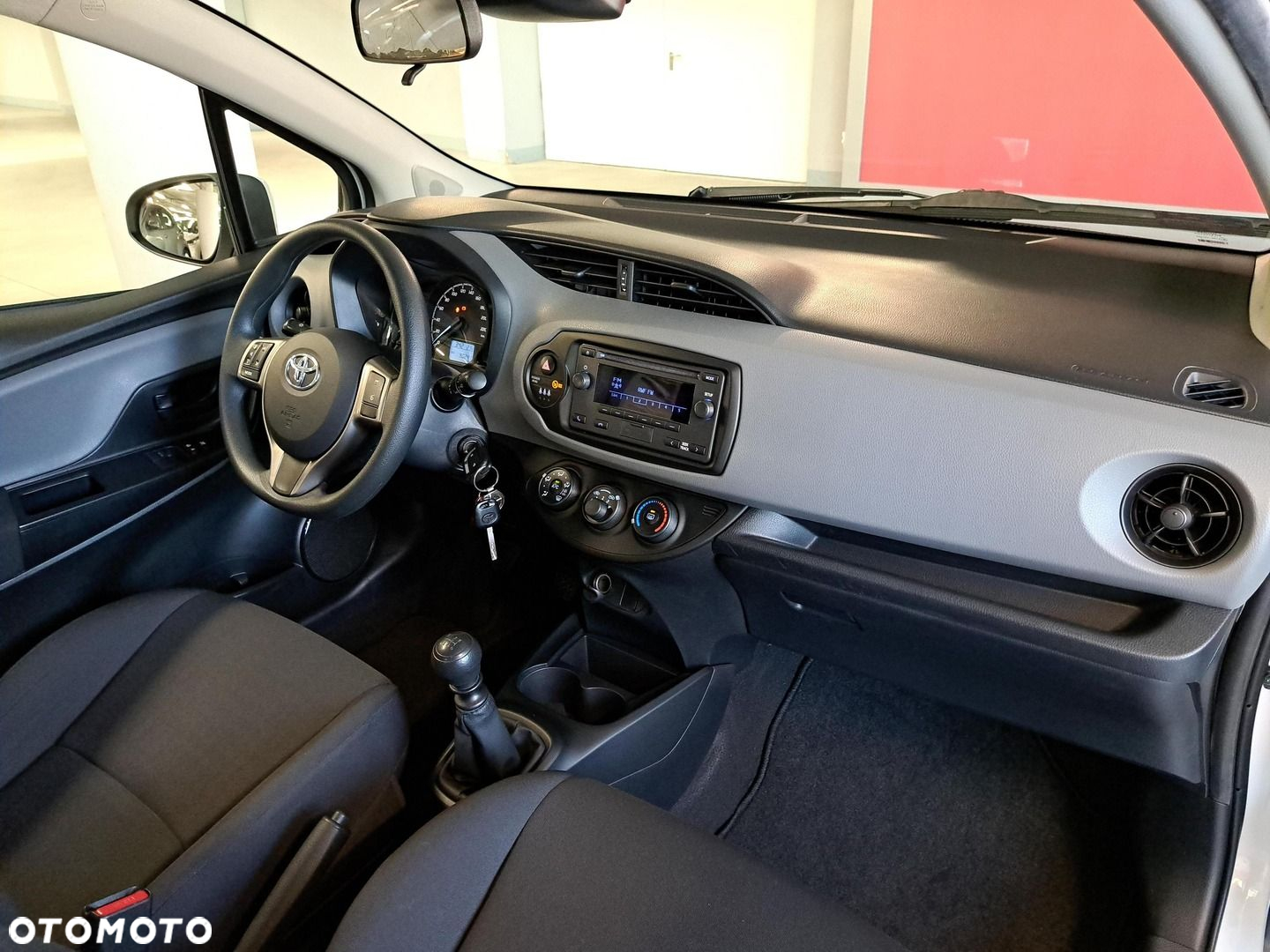Toyota Yaris - 16