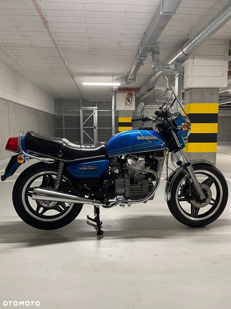 Honda CX - 7