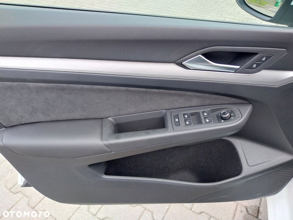 Volkswagen Golf - 13