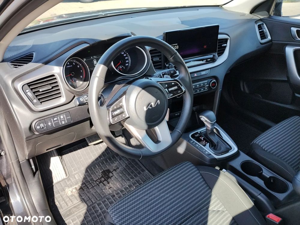 Kia Ceed 1.5 T-GDI M DCT - 10