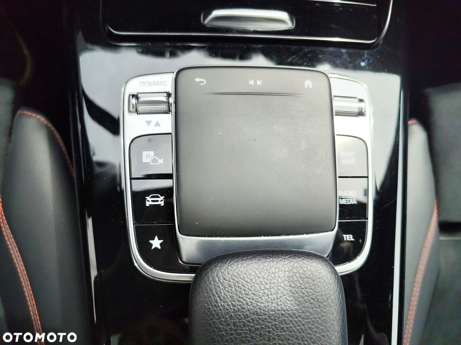 Mercedes-Benz CLA - 25