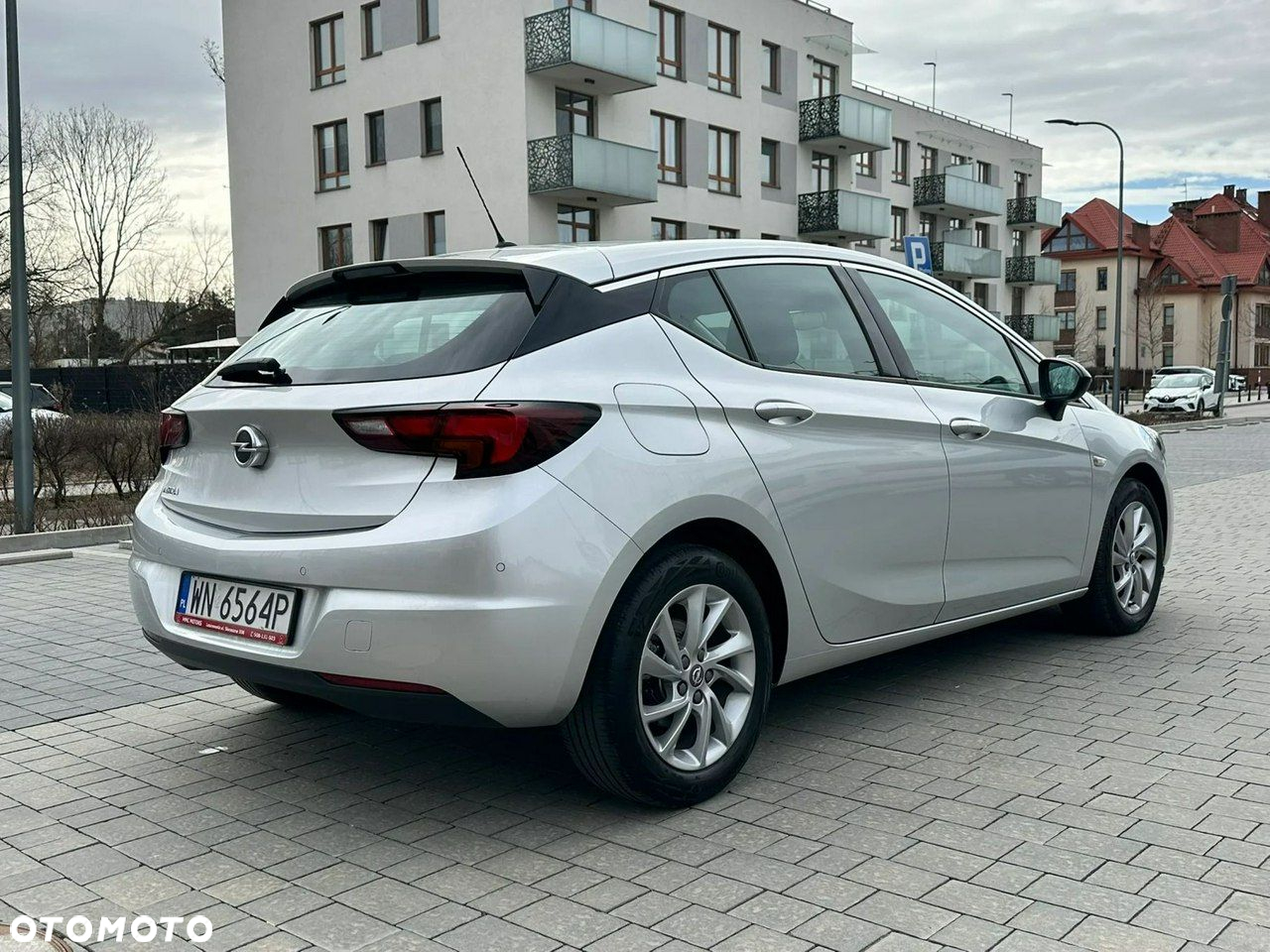 Opel Astra V 1.2 T Elegance S&S - 5
