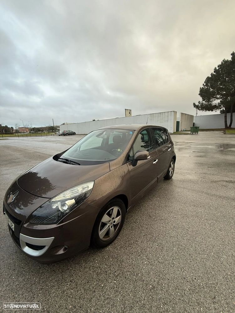 Renault Scénic 1.5 dCi Dynamique S - 5
