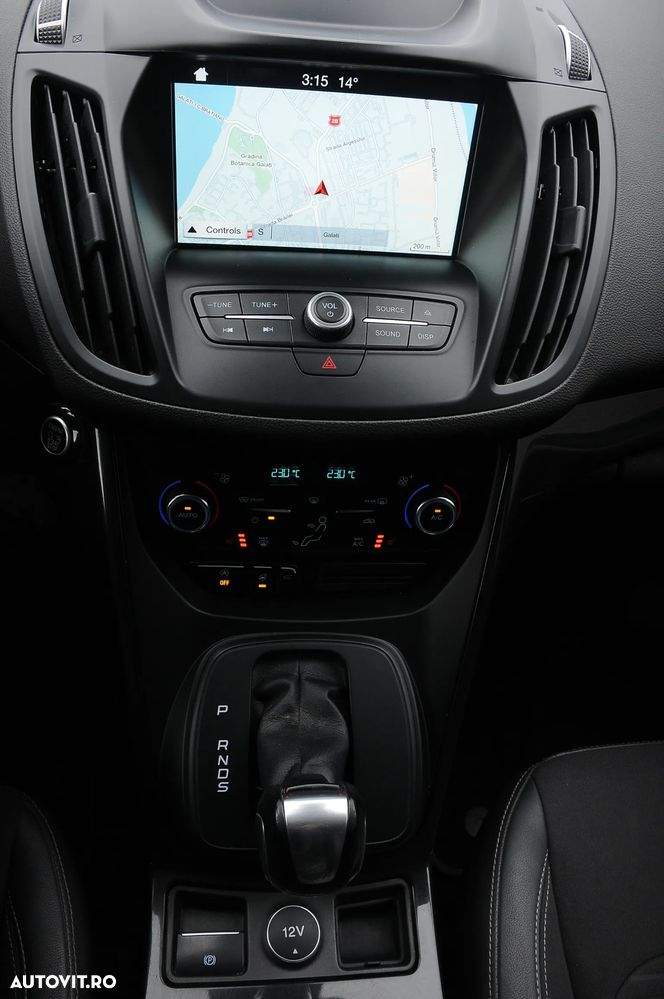 Ford Kuga 2.0 TDCi 4WD Powershift ST-Line - 16