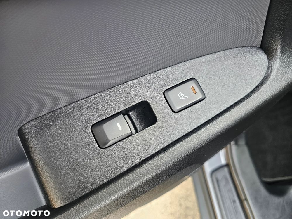 Kia Sportage 2.0 CRDI XL 2WD - 22