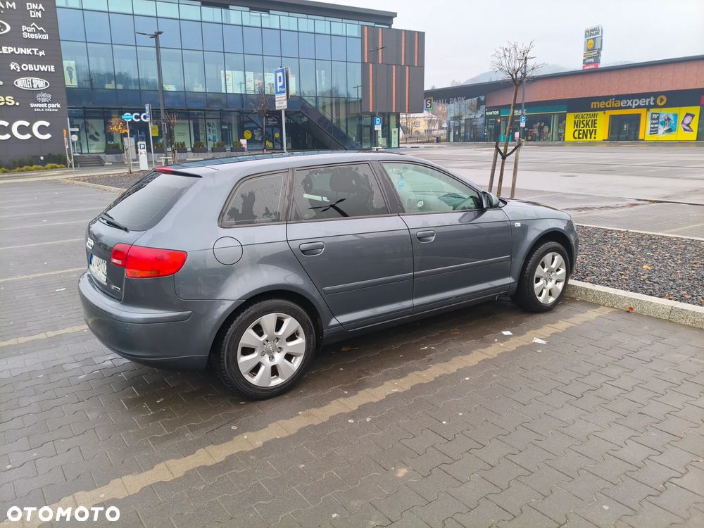 Audi A3 Sportback 1.9 TDI Attraction - 2