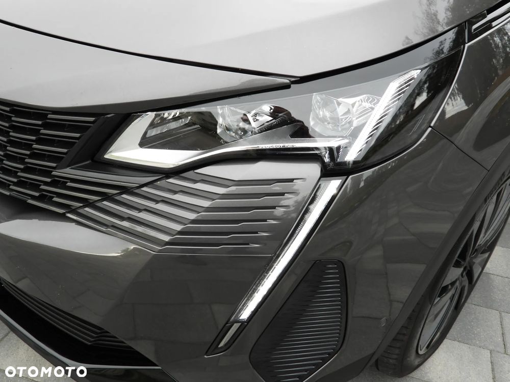 Peugeot 3008 225 e-EAT8 GT - 29