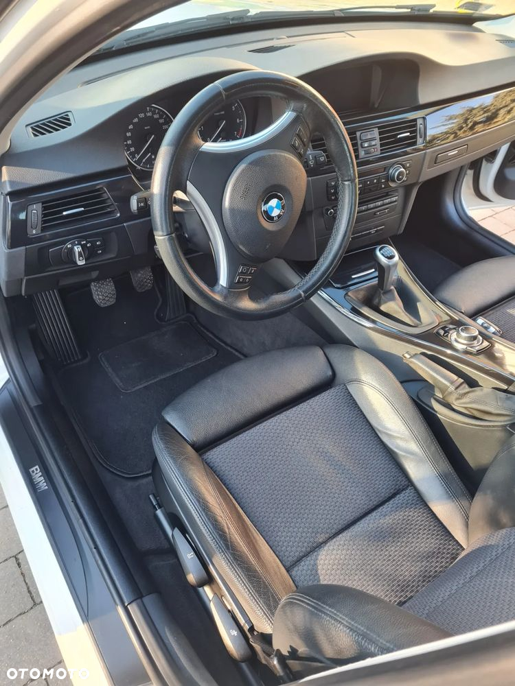 BMW Seria 3 318i - 7