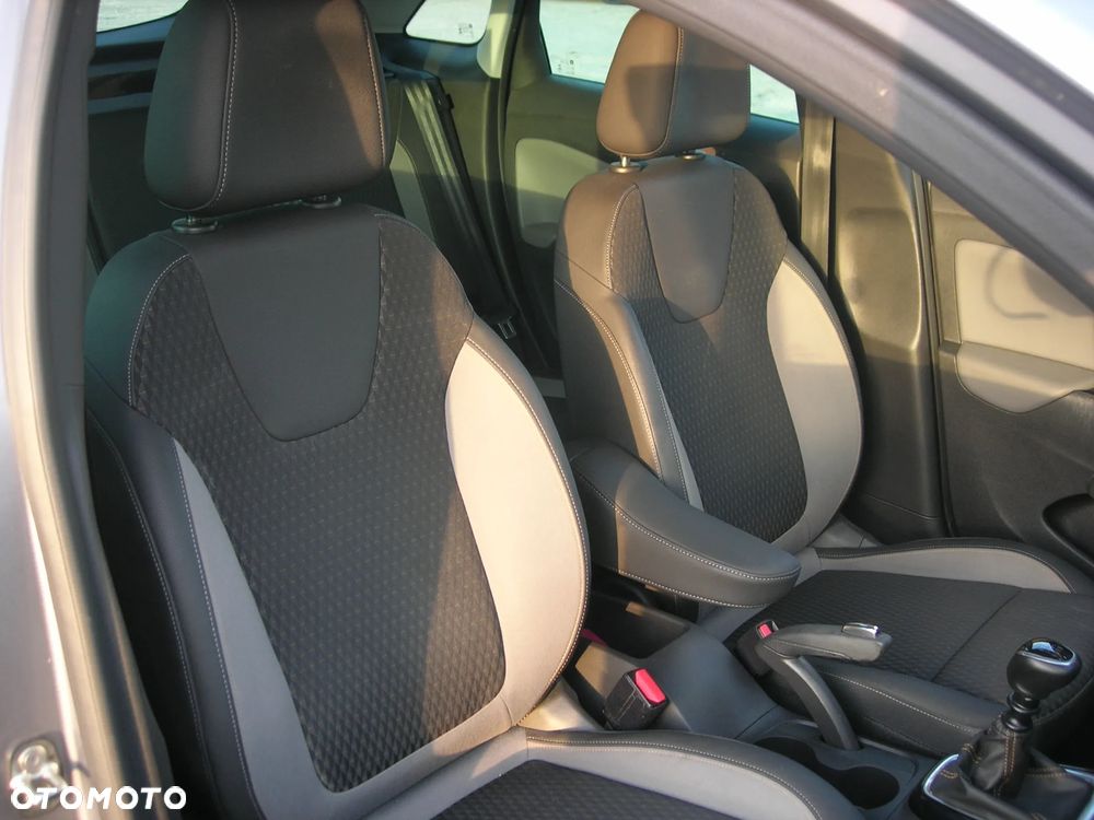 Opel Crossland X - 21