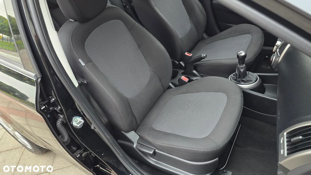 Hyundai i20 - 23
