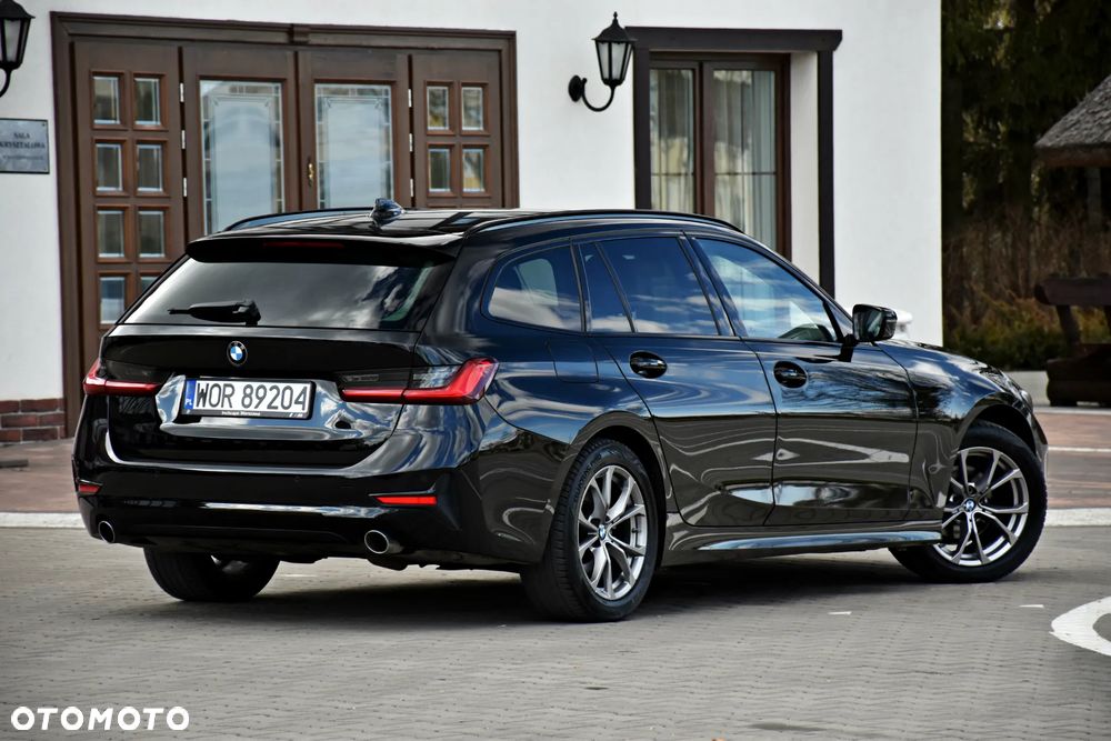 BMW Seria 3 320d Edition M Sport Shadow - 21