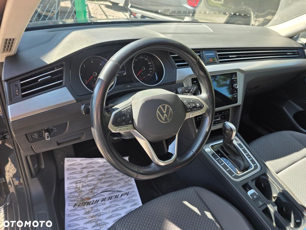 Volkswagen Passat 2.0 TDI SCR DSG Business - 22