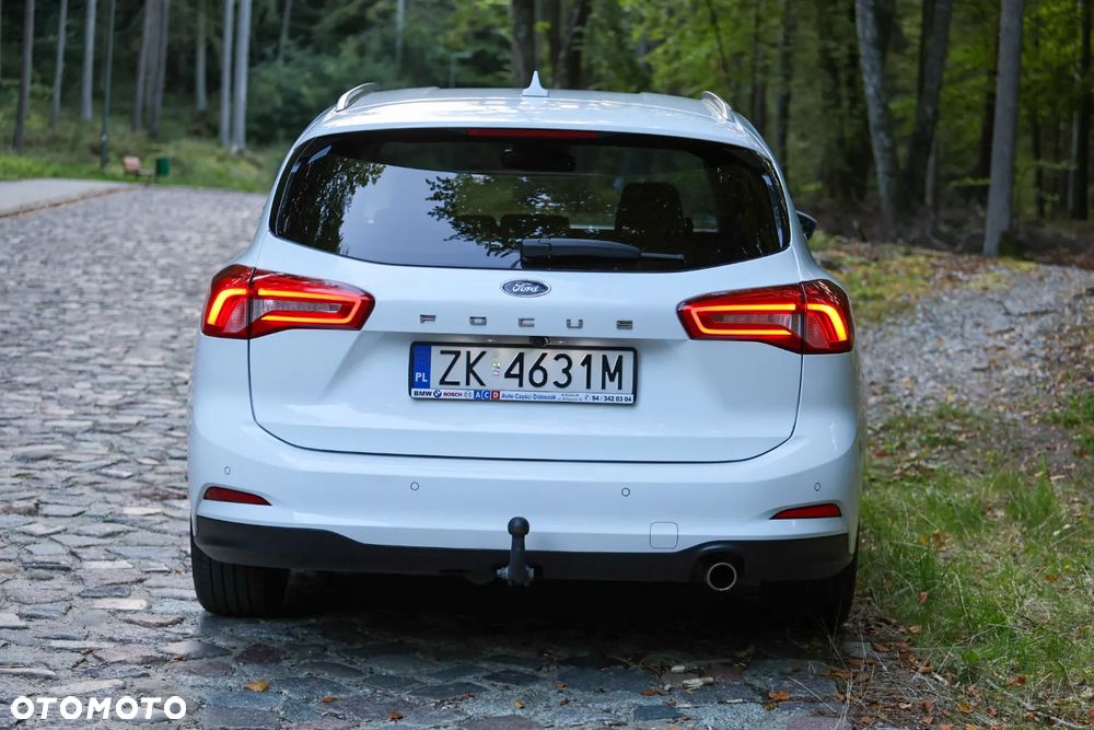 Ford Focus 1.0 EcoBoost Titanium X - 3