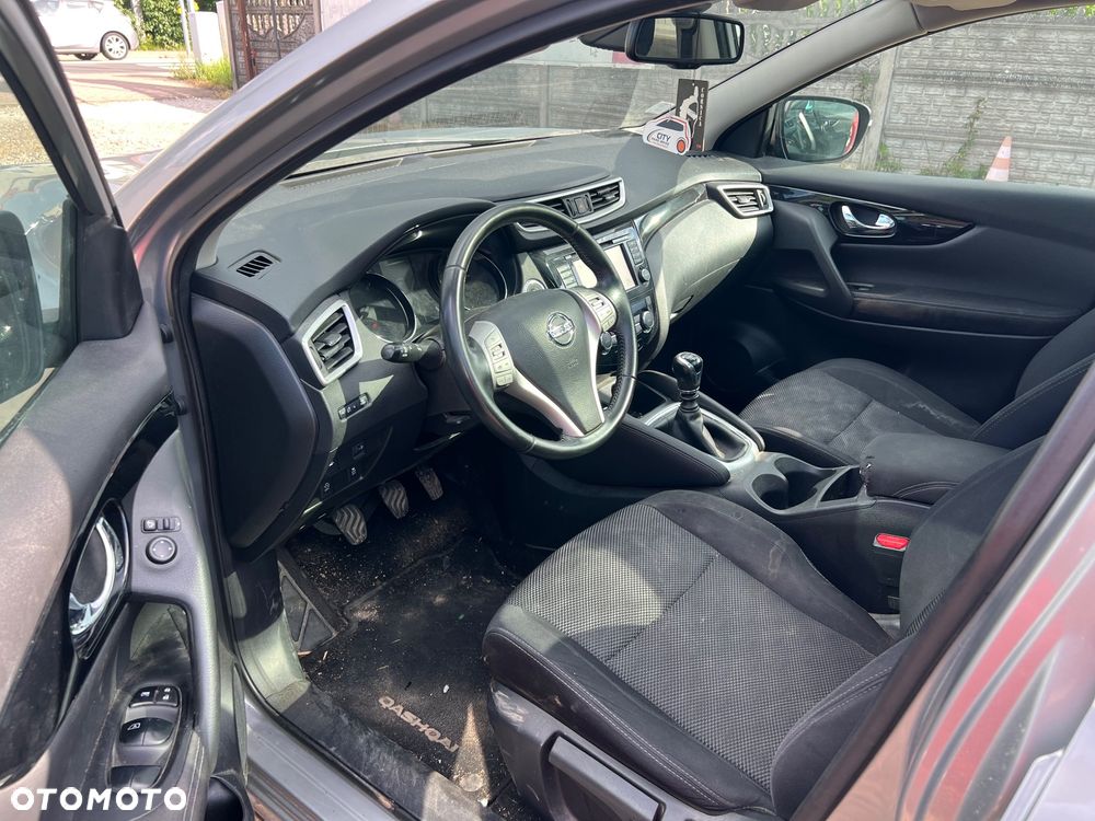 Nissan Qashqai 1.5 dCi DPF acenta - 6