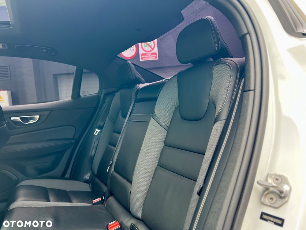 Volvo S60 T6 AWD R-Design - 20