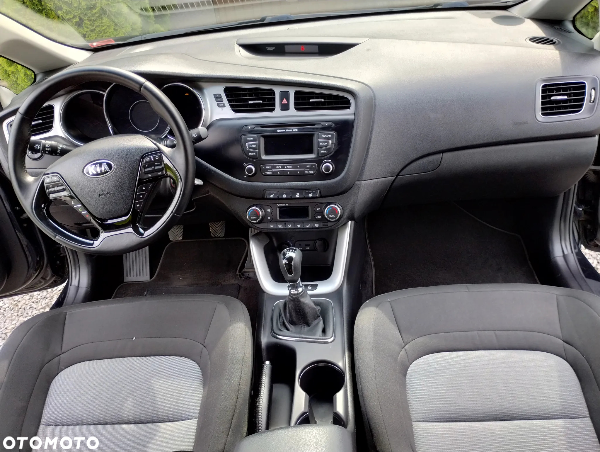 Kia Ceed 1.6 CRDi 128 ISG SW Spirit - 34