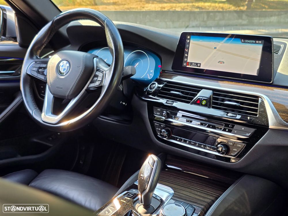 BMW 530 e iPerformance Line Luxury - 11