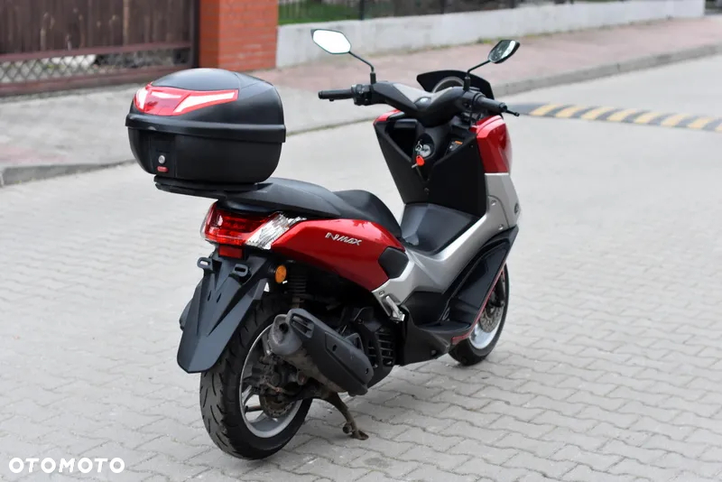 Yamaha NMAX - 12