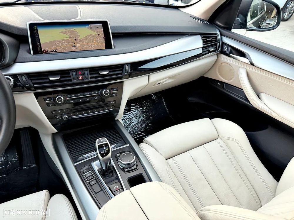 BMW X5 25 d sDrive Comfort 7L - 16