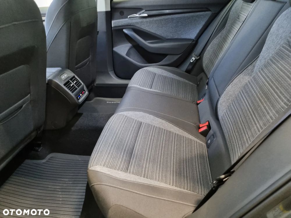 Skoda Superb 2.0 TSI Drive DSG - 30