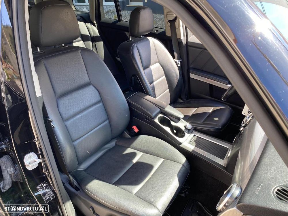 Mercedes-Benz GLK 250 CDI DPF 4Matic BlueEFFICIENCY 7G-TRONIC SPORT EDITION - 38