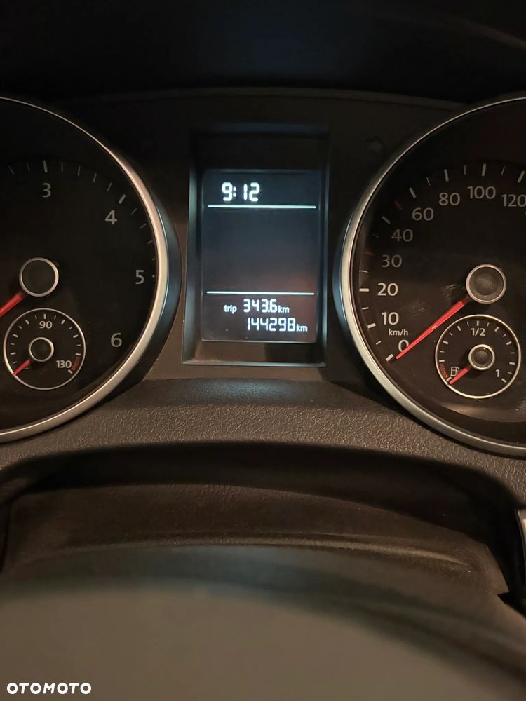 Volkswagen Golf 1.6 TDI Trendline - 6
