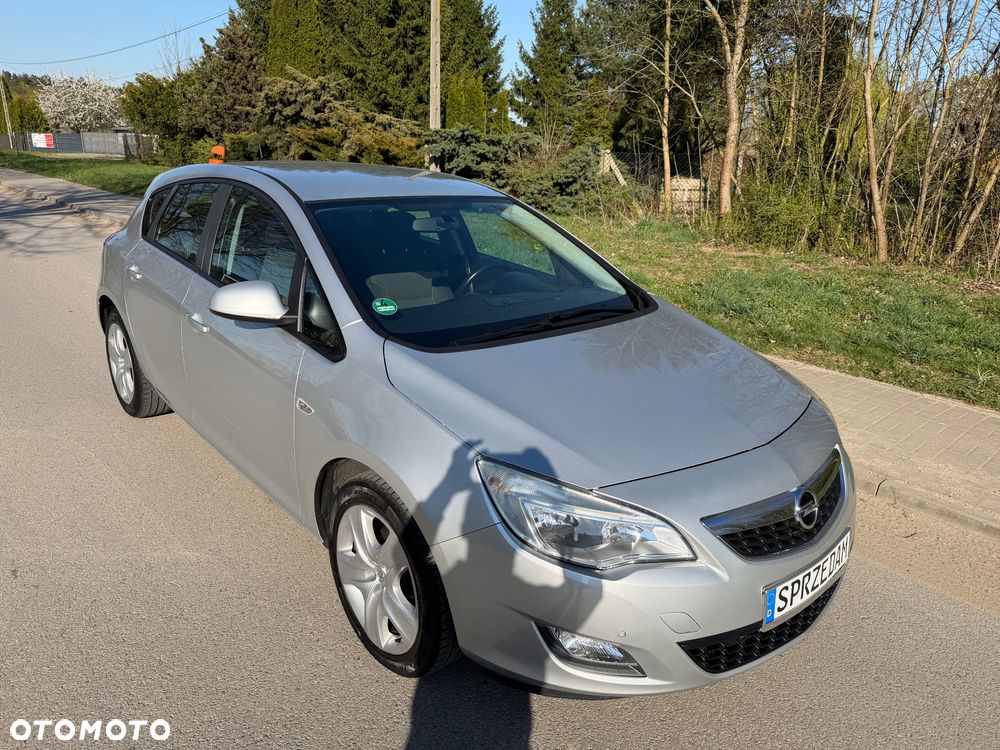 Opel Astra 1.4 Turbo - 2