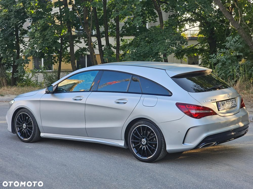 Mercedes-Benz CLA 220 4-Matic AMG Line - 27