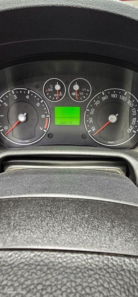 Ford Fusion 1.25 Trend - 6