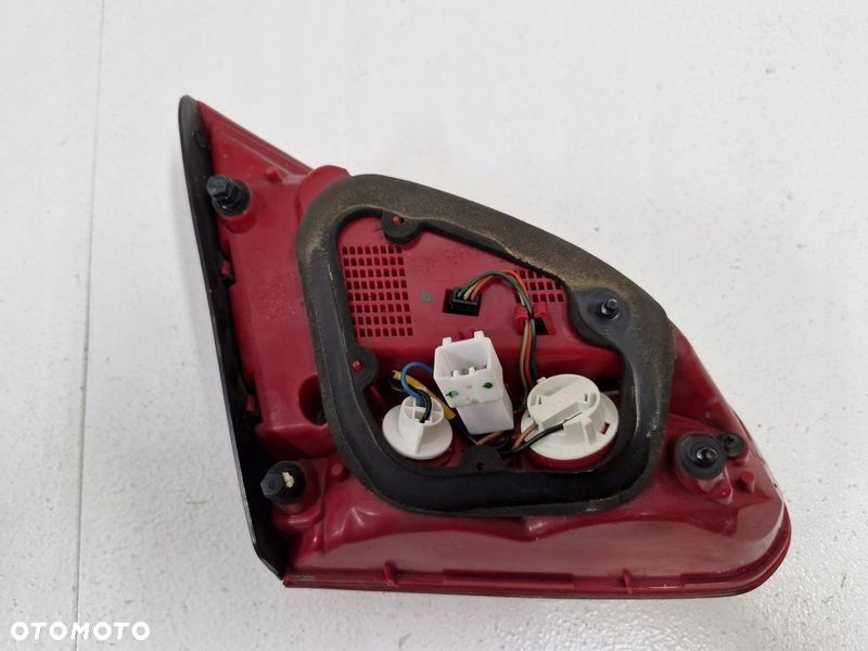 kia ceed 2 ii hb lampa prawy tył w klapę prawa tylna led 92404-a20 - 3